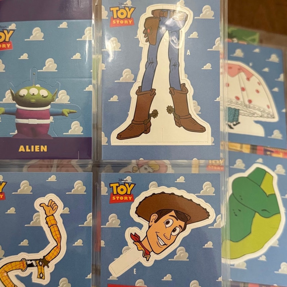 Toy Story Skybox Trading Cards 1995 Cards Punchouts Badges 62 Cards Vintage - Picture 7 of 7